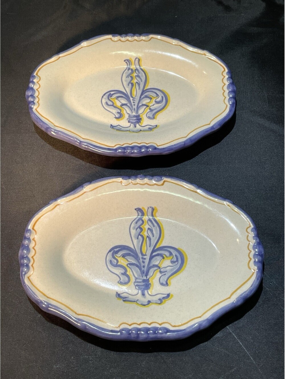 2 Rare Spanish Ceramic Trays Talavera de la Reina Fleur-De-Lis Can Be Hanged
